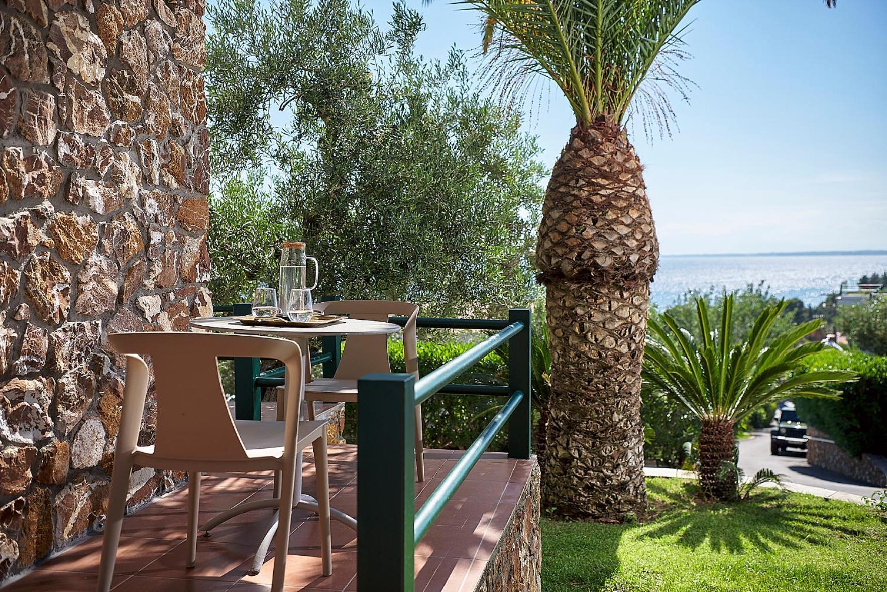 Glavas Inn Hotel Gerakini Exterior foto